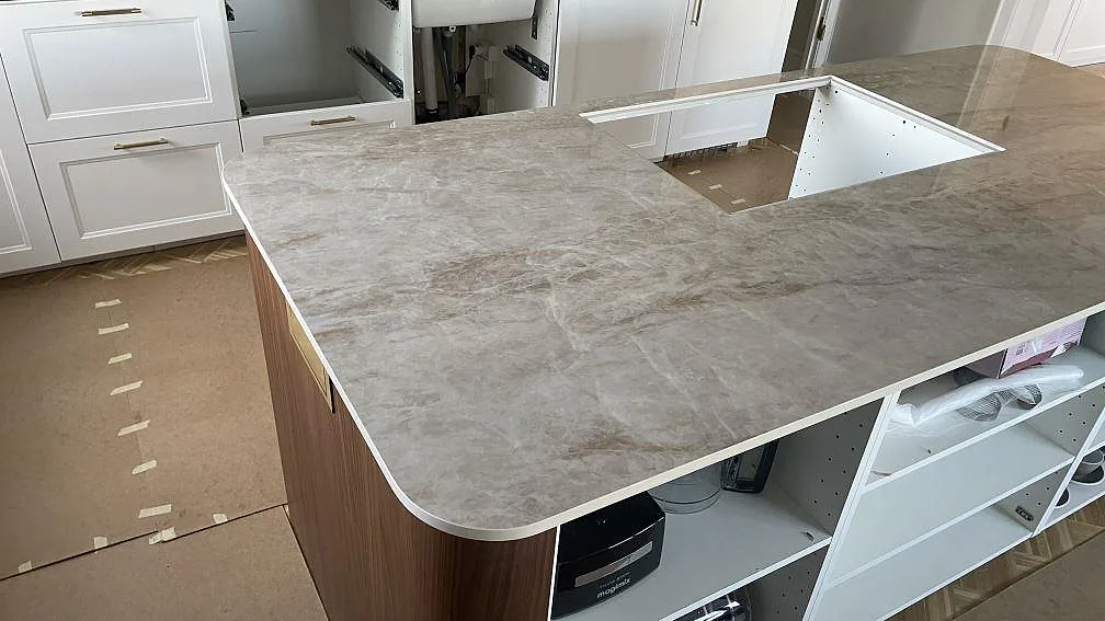 Køkkenbordplade i Makrana, Kongens Lyngby – billede 3