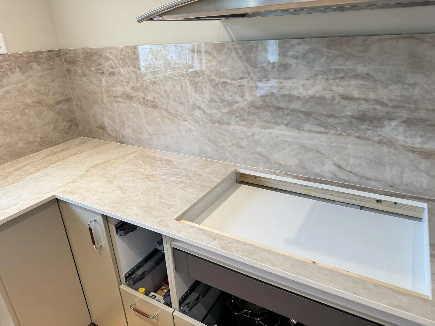 Køkkenbordplade i Makrana, Torslanda – billede 7