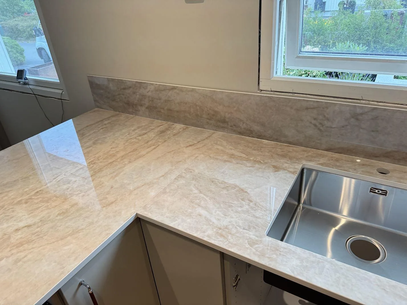 Køkkenbordplade i Makrana, Torslanda – billede 3