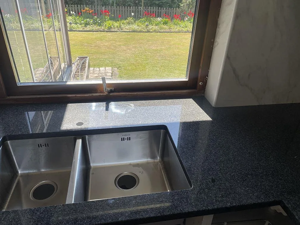 Køkkenbordplade i Nero Africa, Bjuv – billede 4