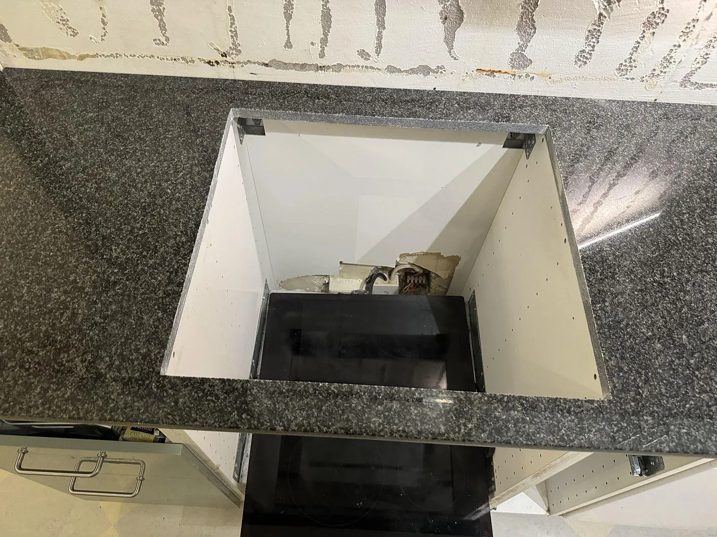 Køkkenbordplade i Nero Africa, Floda – billede 5