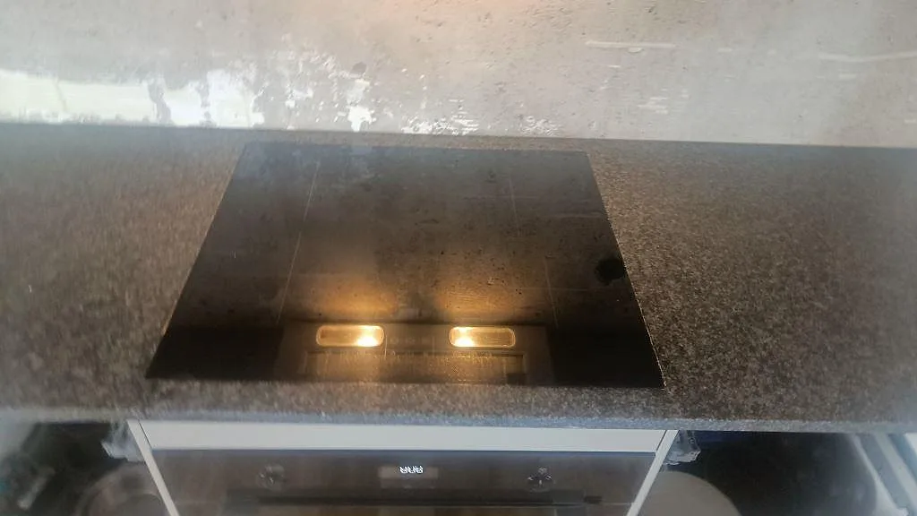 Køkkenbordplade i Nero Africa, Lomma – billede 5
