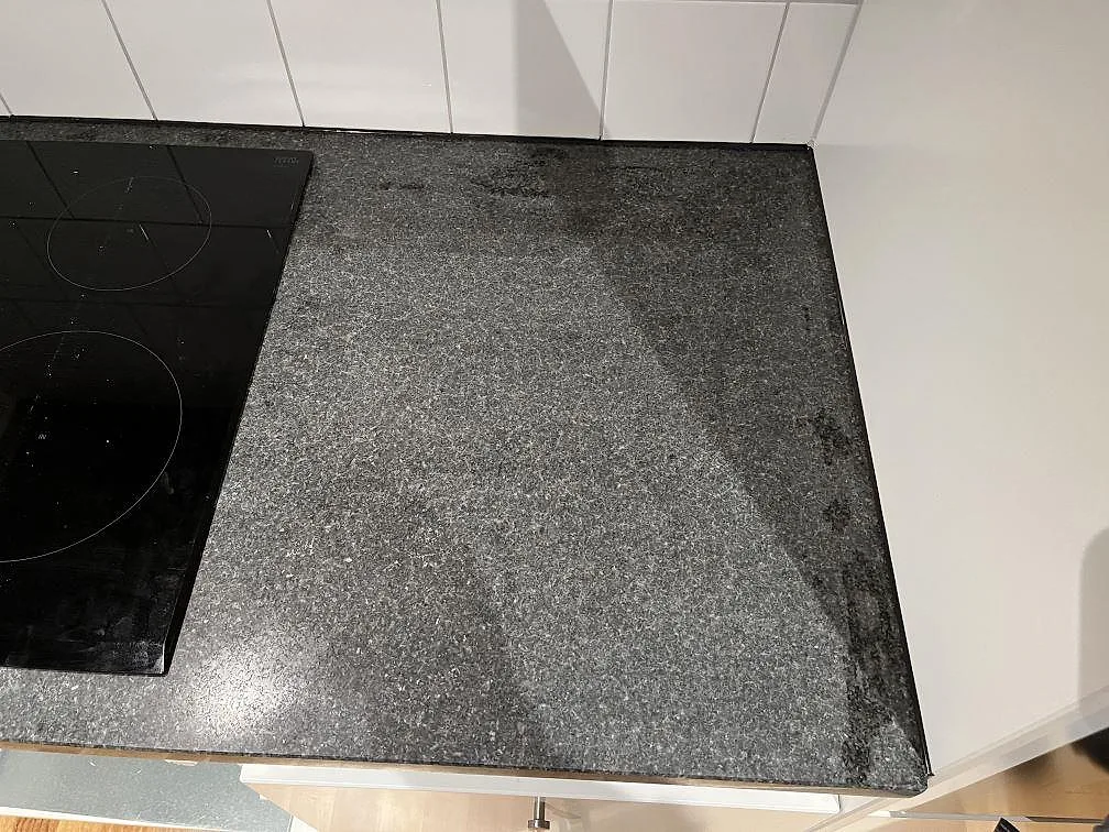 Køkkenbordplade i Nero Africa, Skärhamn – billede 4