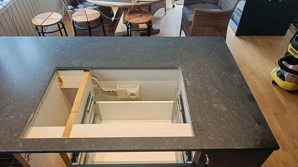 Køkkenbordplade i Nero Assoluto, Ängelholm – billede 2