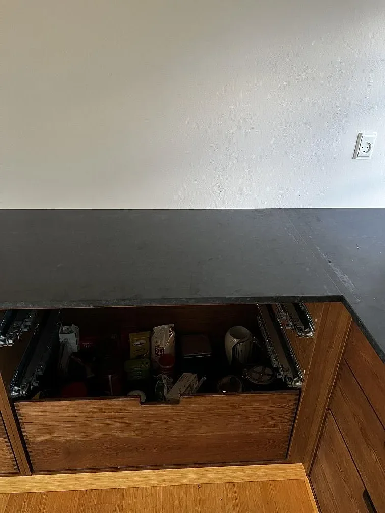 Køkkenbordplade i Nero Assoluto, Assens – billede 4