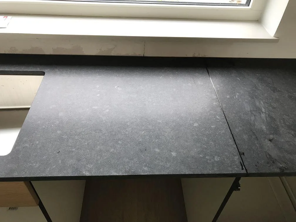 Køkkenbordplade i Nero Assoluto, Bunkeflostrand – billede 6