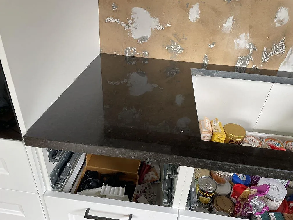 Køkkenbordplade i Nero Assoluto, Falkenberg – billede 7