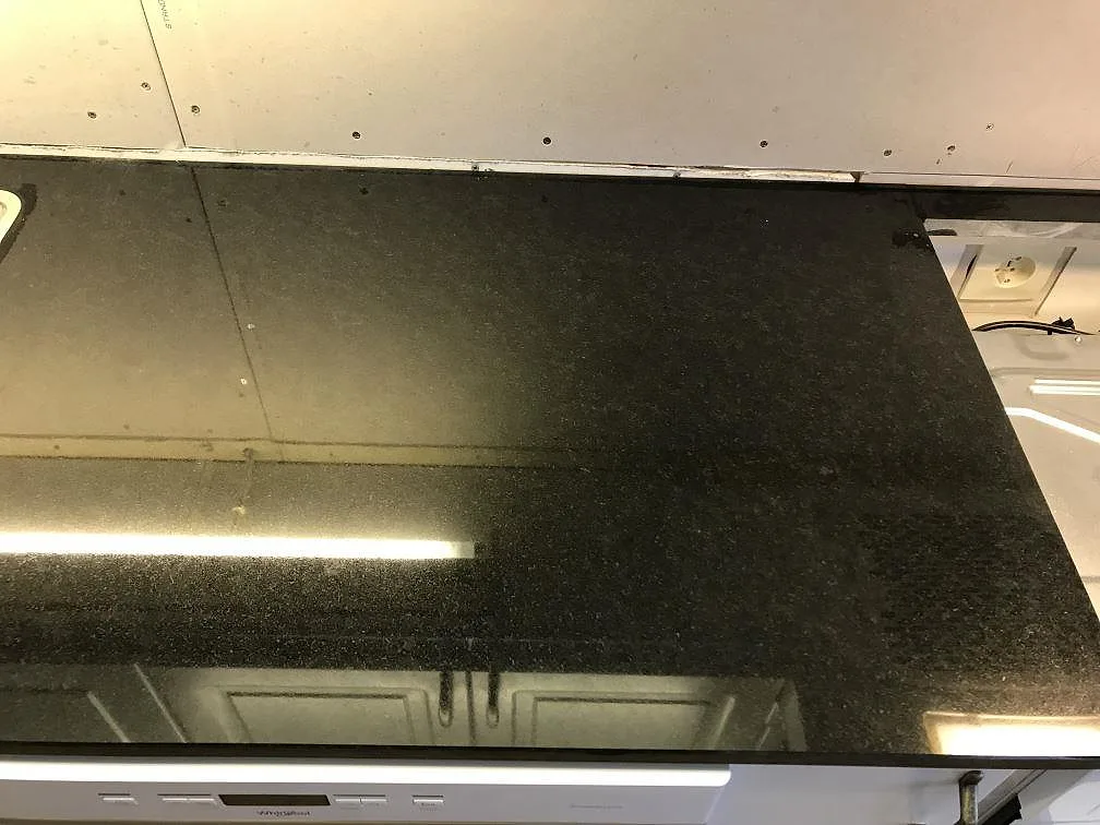 Køkkenbordplade i Nero Assoluto, Falköping – billede 6