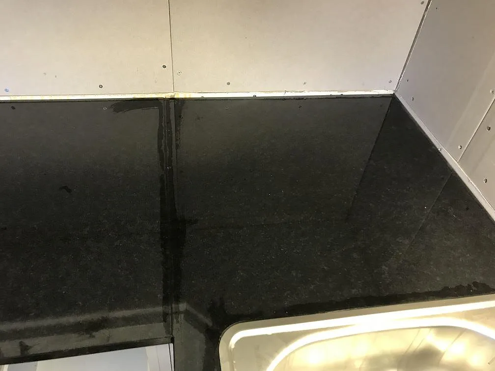 Køkkenbordplade i Nero Assoluto, Falköping – billede 7