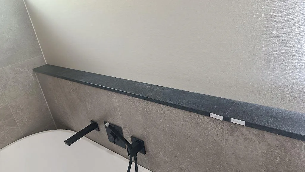 Bordplade i Nero Assoluto Flamed and Brushed, Mölndal – billede 2