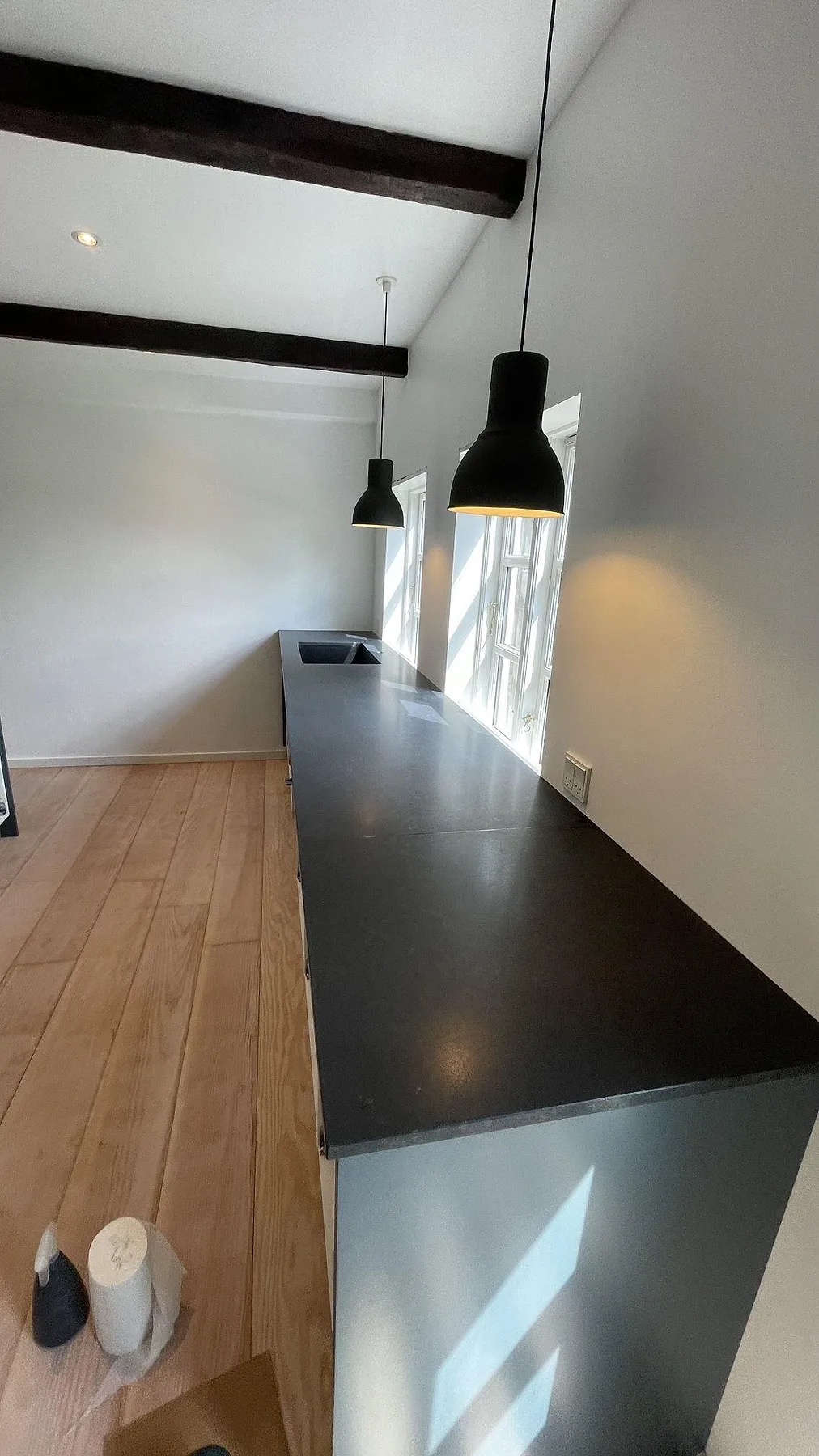 Køkkenbordplade i Nero Assoluto, Fredensborg – billede 4