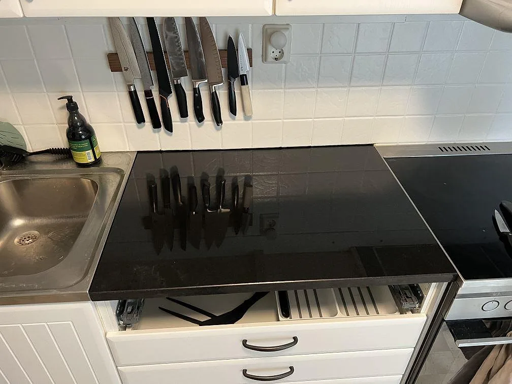 Køkkenbordplade i Nero Assoluto, Gnesta – billede 2