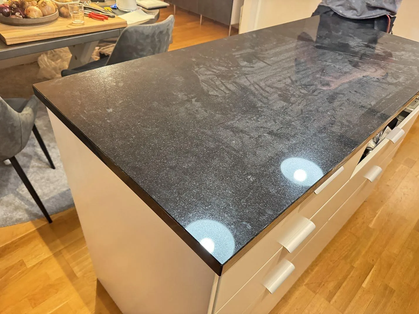 Køkkenbordplade i Nero Assoluto, Göteborg – billede 4