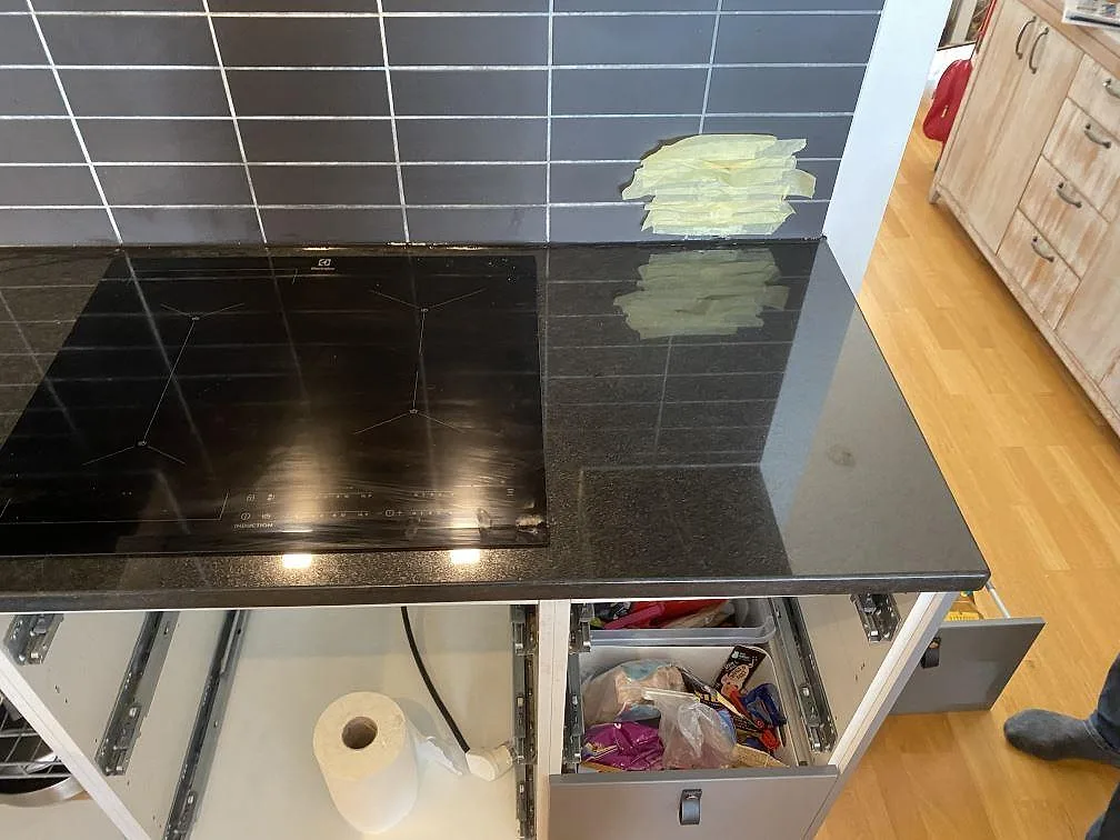 Køkkenbordplade i Nero Assoluto, Helsingborg – billede 2