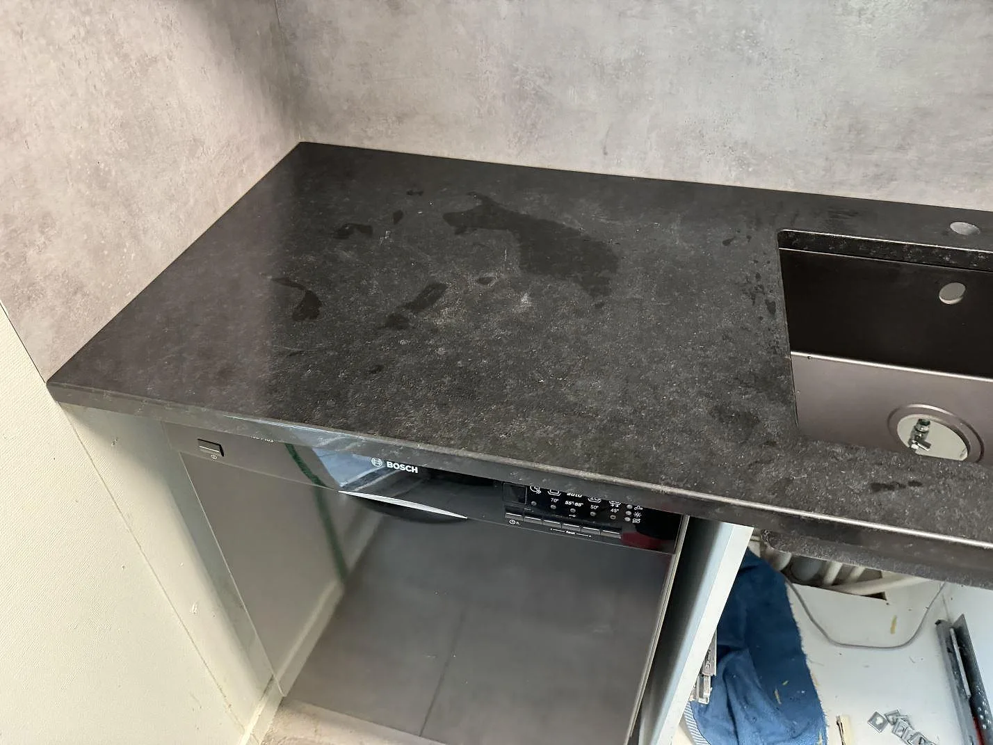Køkkenbordplade i Nero Assoluto, Hyllinge – billede 6