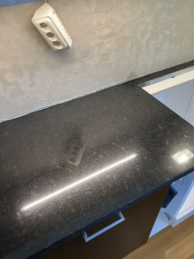 Køkkenbordplade i Nero Assoluto, Kävlinge – billede 4