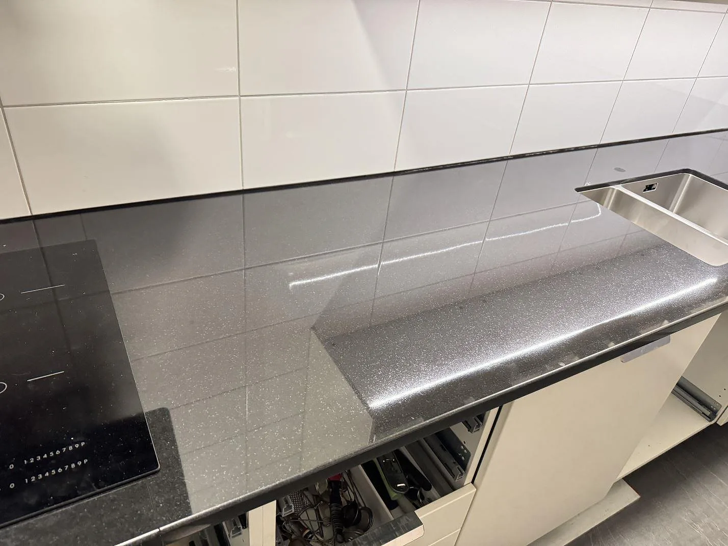 Køkkenbordplade i Nero Assoluto, Karlskrona – billede 2