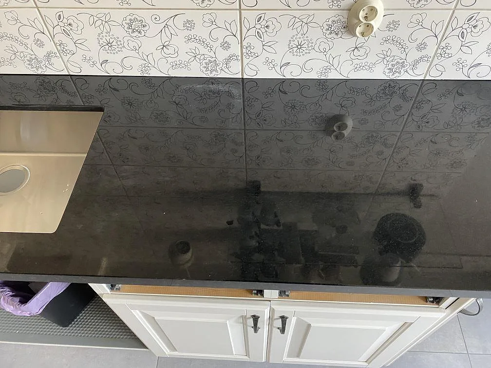Køkkenbordplade i Nero Assoluto, Kristianstad – billede 6
