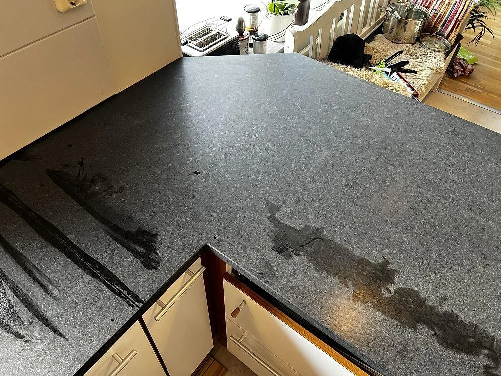 Køkkenbordplade i Nero Assoluto, Höllviken – billede 3