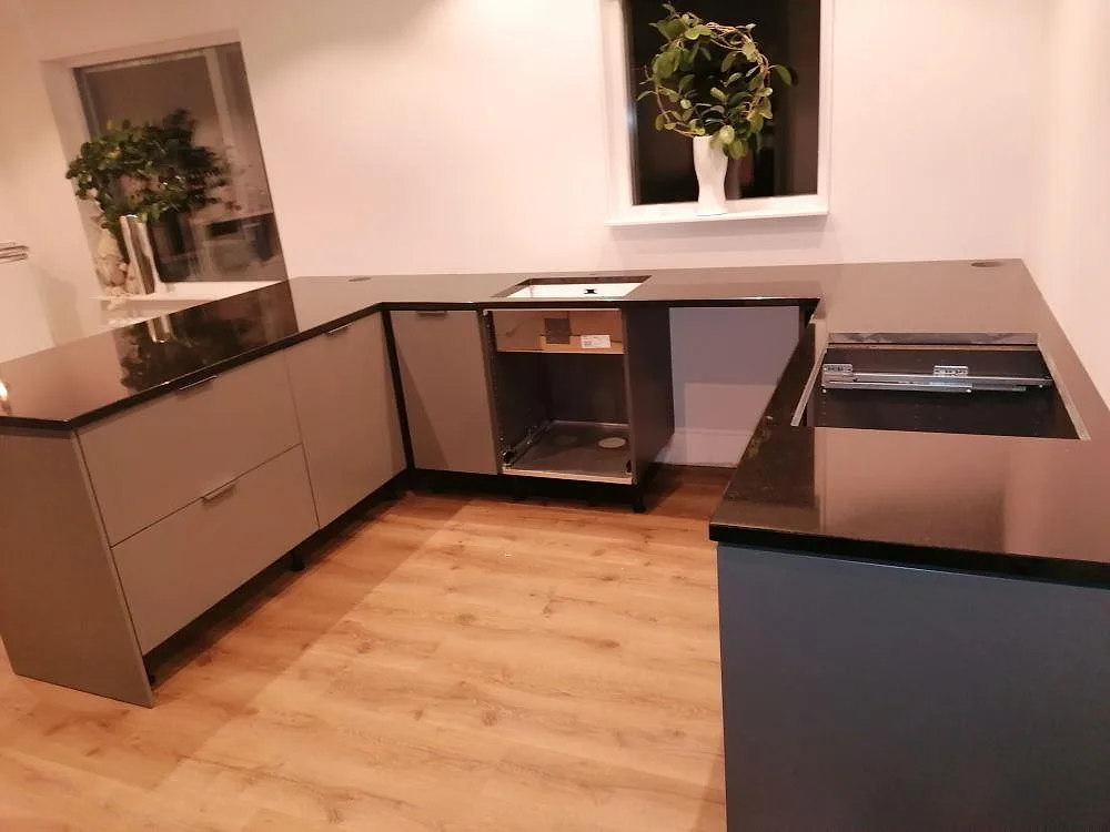 Køkkenbordplade i Nero Assoluto-granit, Lidköping