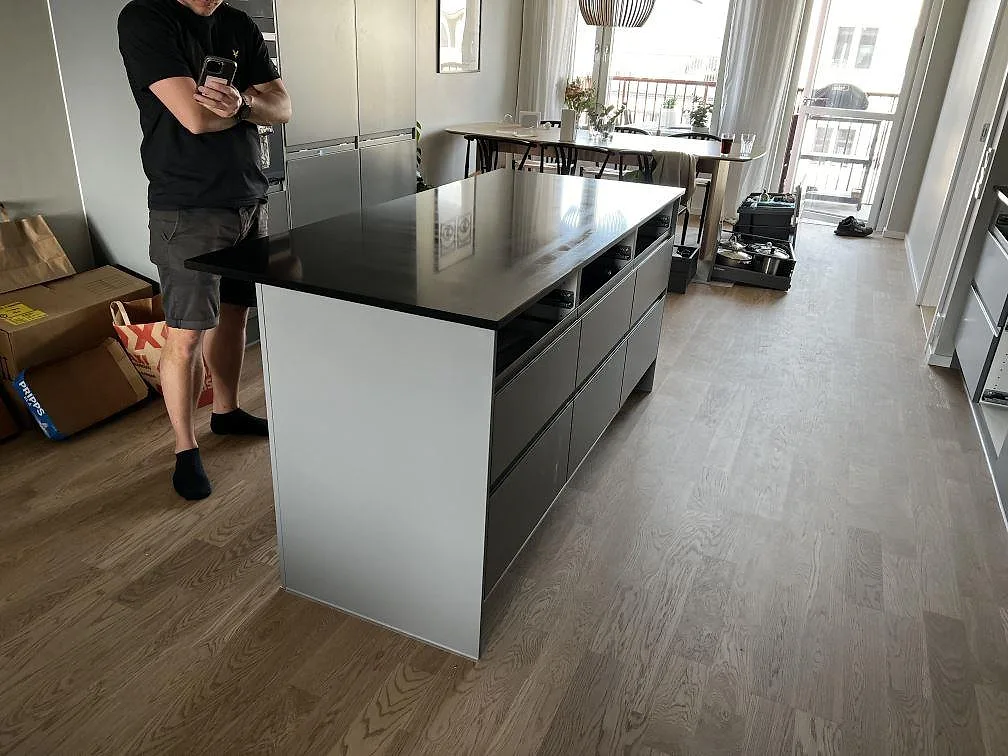 Køkkenbordplade i Nero Assoluto, Limhamn – billede 2