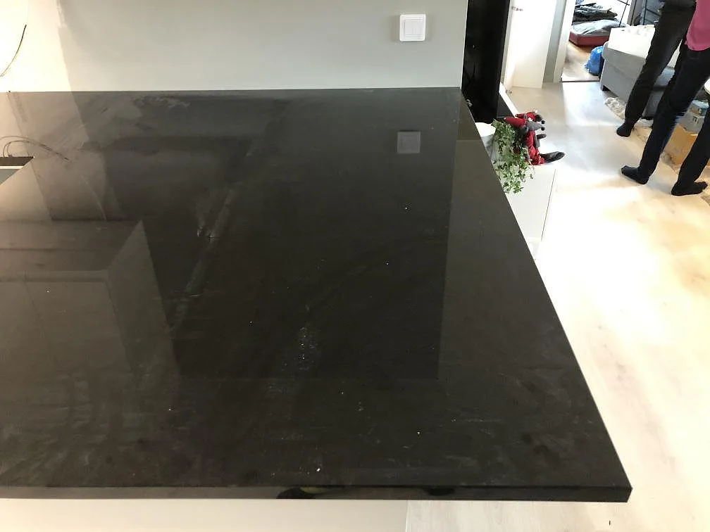 Køkkenbordplade i Nero Assoluto, Lomma – billede 2