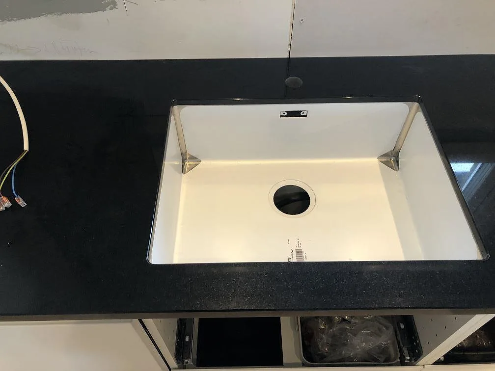Køkkenbordplade i Nero Assoluto, Lomma – billede 4
