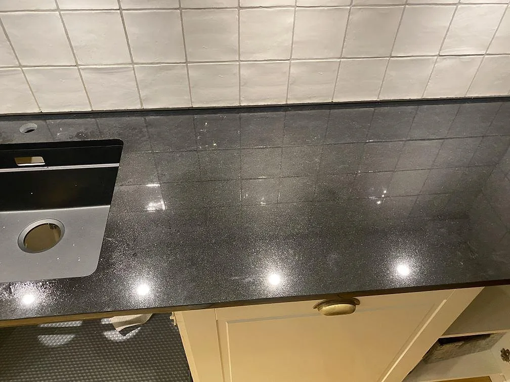Køkkenbordplade i Nero Assoluto, Lomma – billede 4