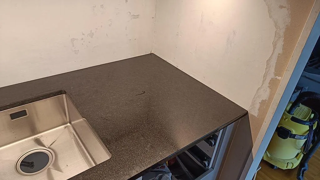 Køkkenbordplade i Nero Assoluto, Lomma – billede 3