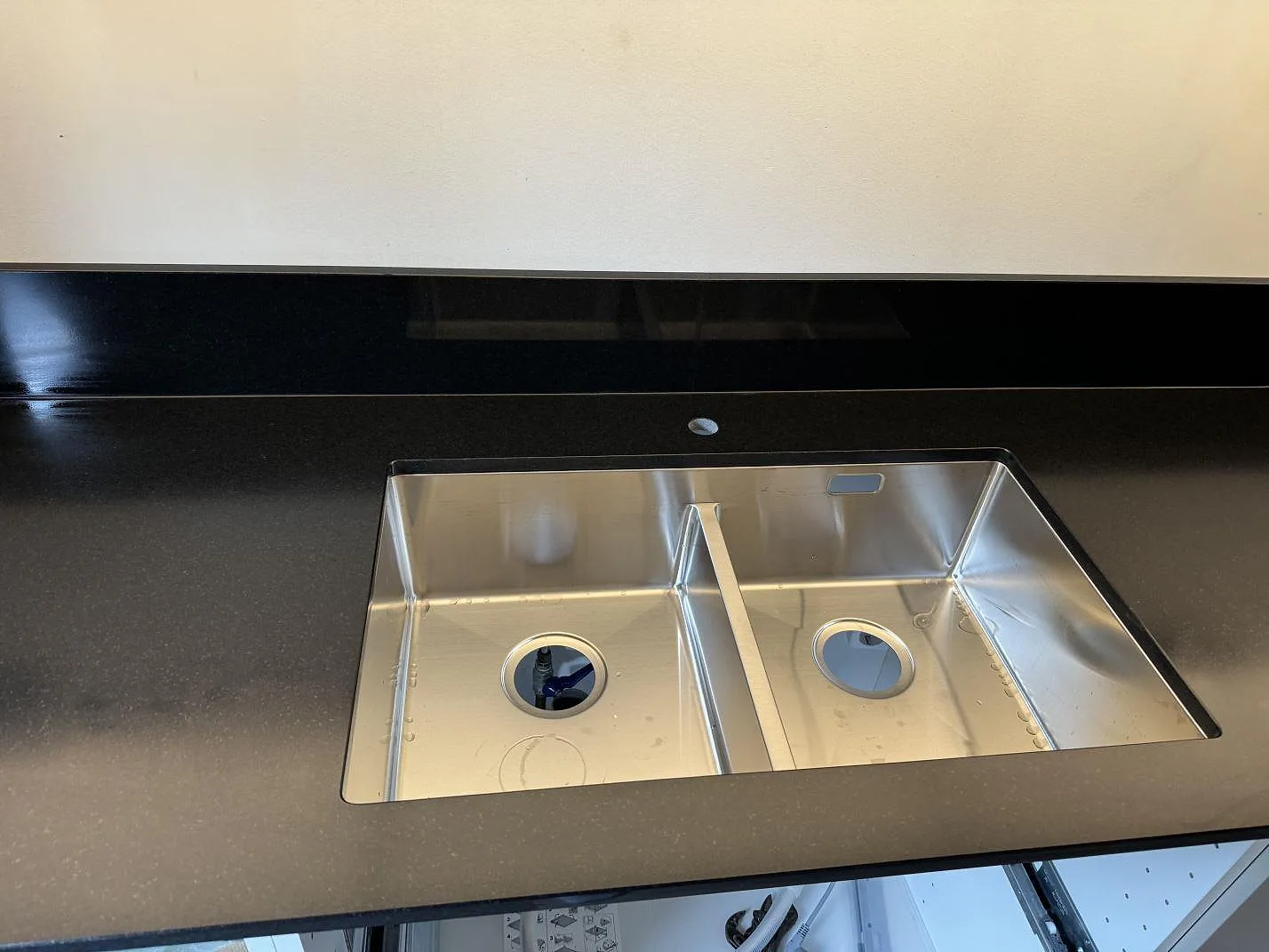 Køkkenbordplade i Nero Assoluto, Lomma – billede 4