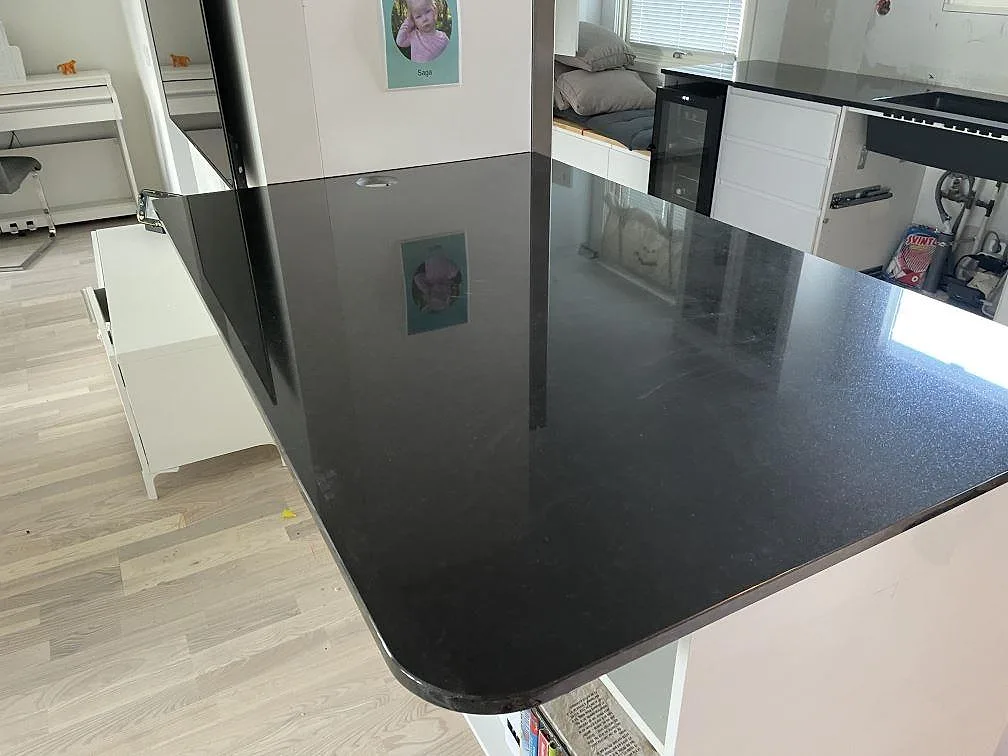 Køkkenbordplade i Nero Assoluto, Lund – billede 2