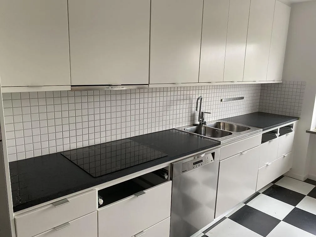 Køkkenbordplade i Nero Assoluto-granit, Malmö