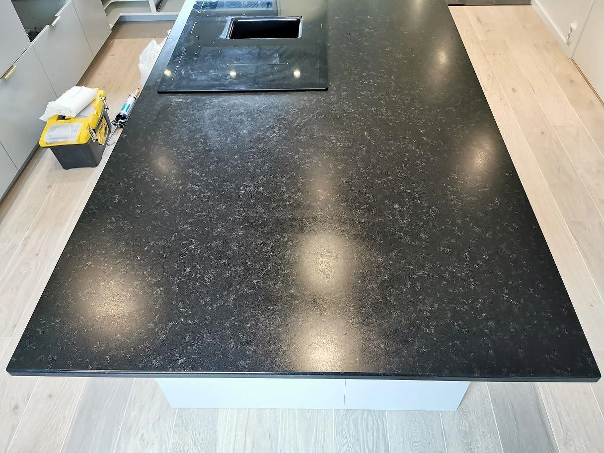Køkkenø i Nero Assoluto, Malmö – billede 2