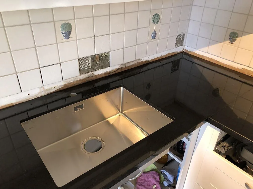 Køkkenbordplade i Nero Assoluto, Malmö – billede 6