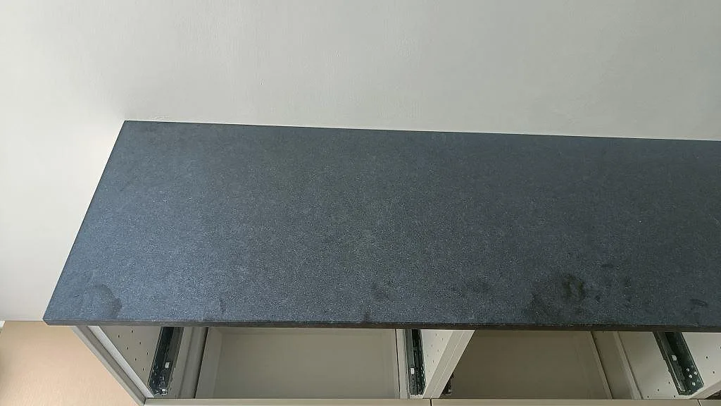 Køkkenbordplade i Nero Assoluto, Malmö – billede 7