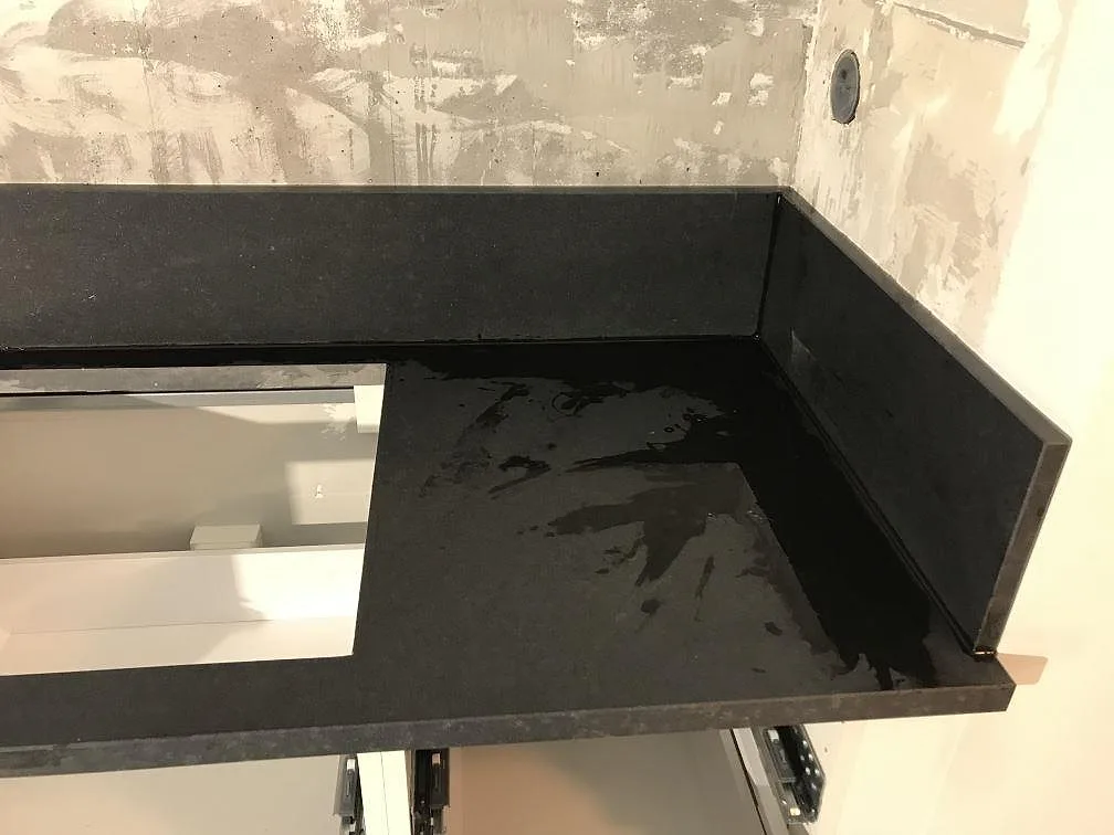 Køkkenbordplade i Nero Assoluto, Malmö – billede 3