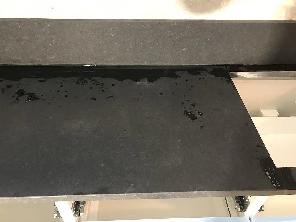 Køkkenbordplade i Nero Assoluto, Malmö – billede 6