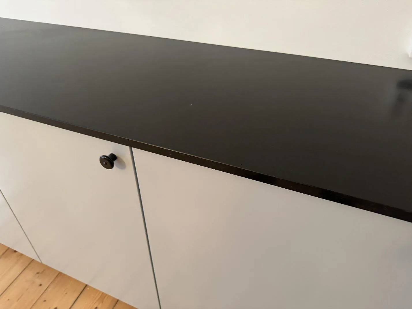 Køkkenbordplade i Nero Assoluto, Malmö – billede 7