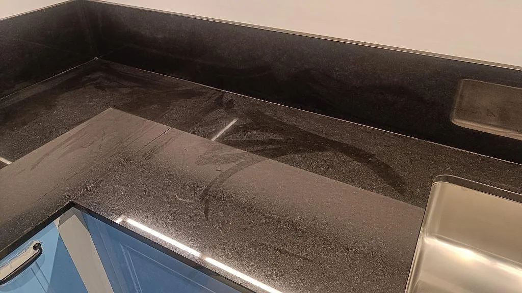Køkkenbordplade i Nero Assoluto, Malmö – billede 4