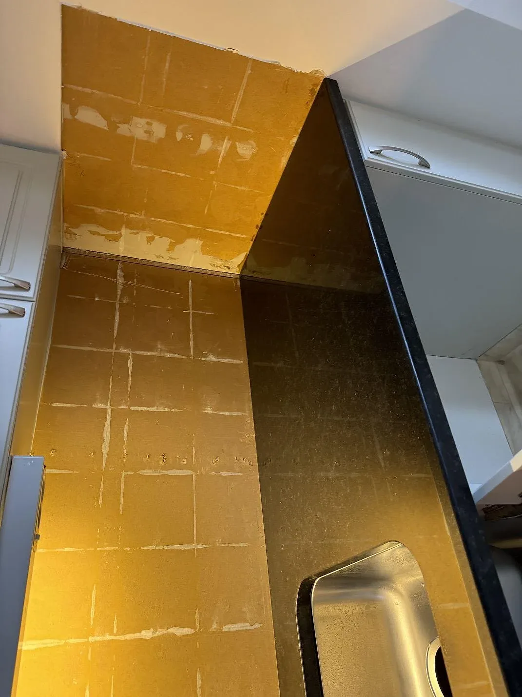 Køkkenbordplade i Nero Assoluto, Malmö – billede 3