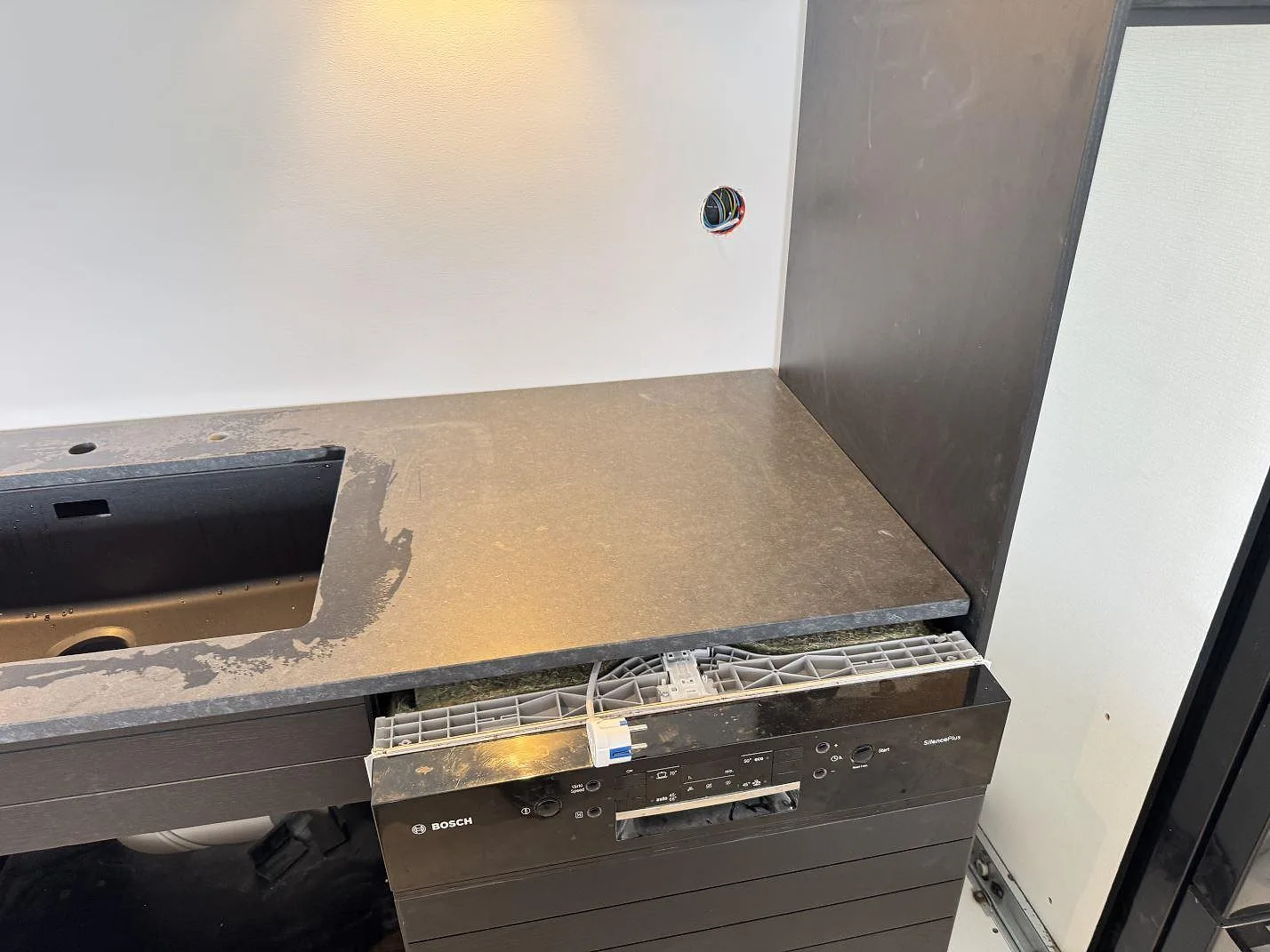 Køkkenbordplade i Nero Assoluto, Malmö – billede 7