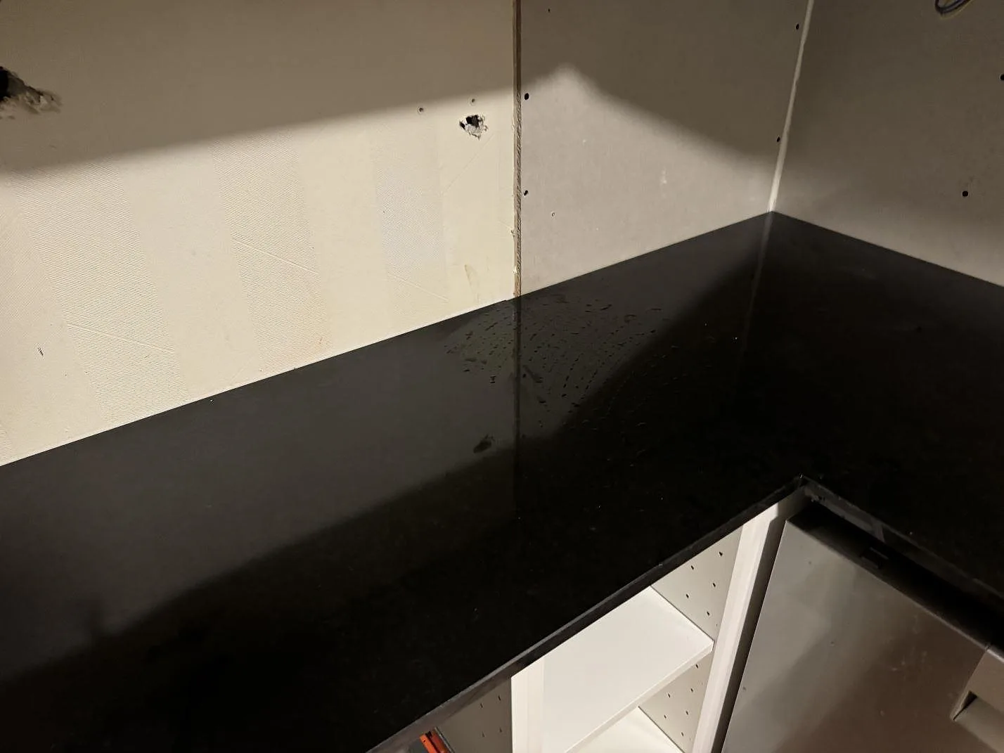 Køkkenbordplade i Nero Assoluto, Oxie – billede 6