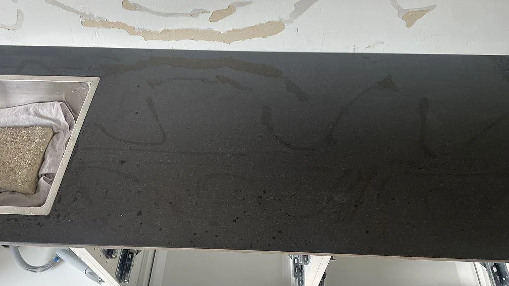 Køkkenbordplade i Nero Assoluto, Skurup – billede 6
