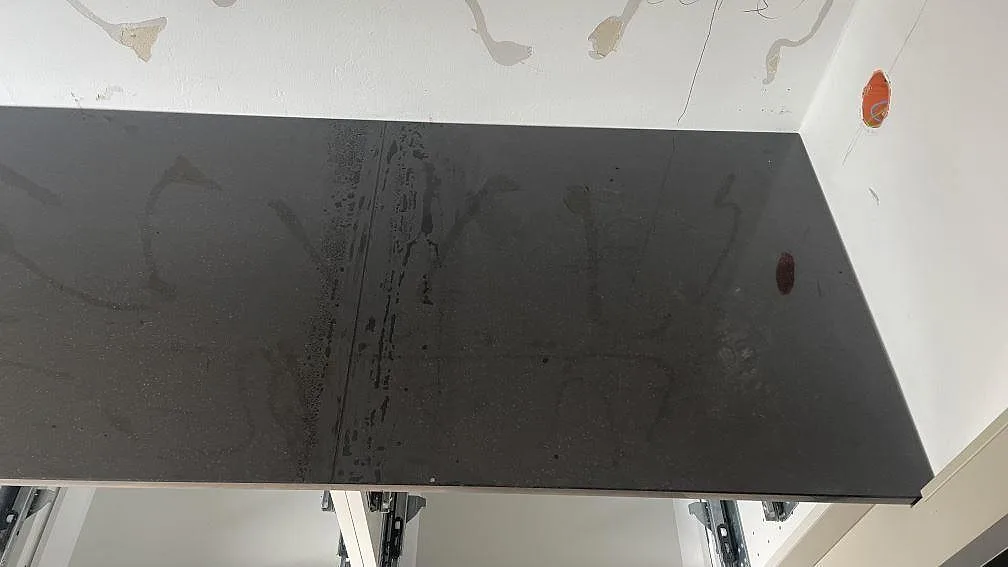Køkkenbordplade i Nero Assoluto, Skurup – billede 7