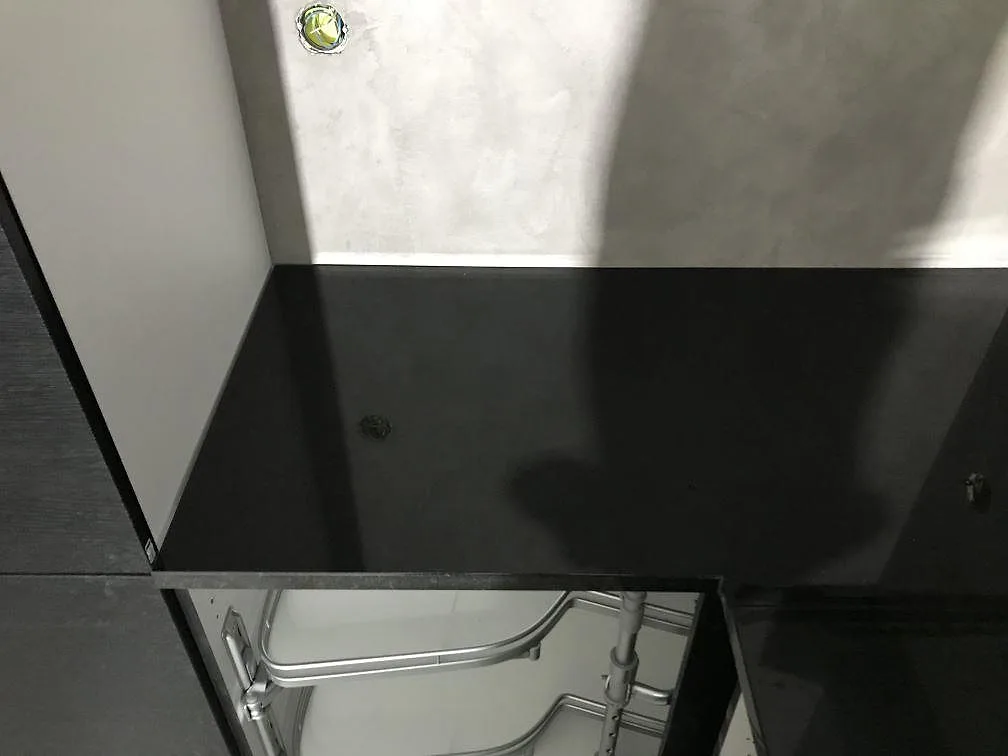 Køkkenbordplade i Nero Assoluto, Torsö – billede 5