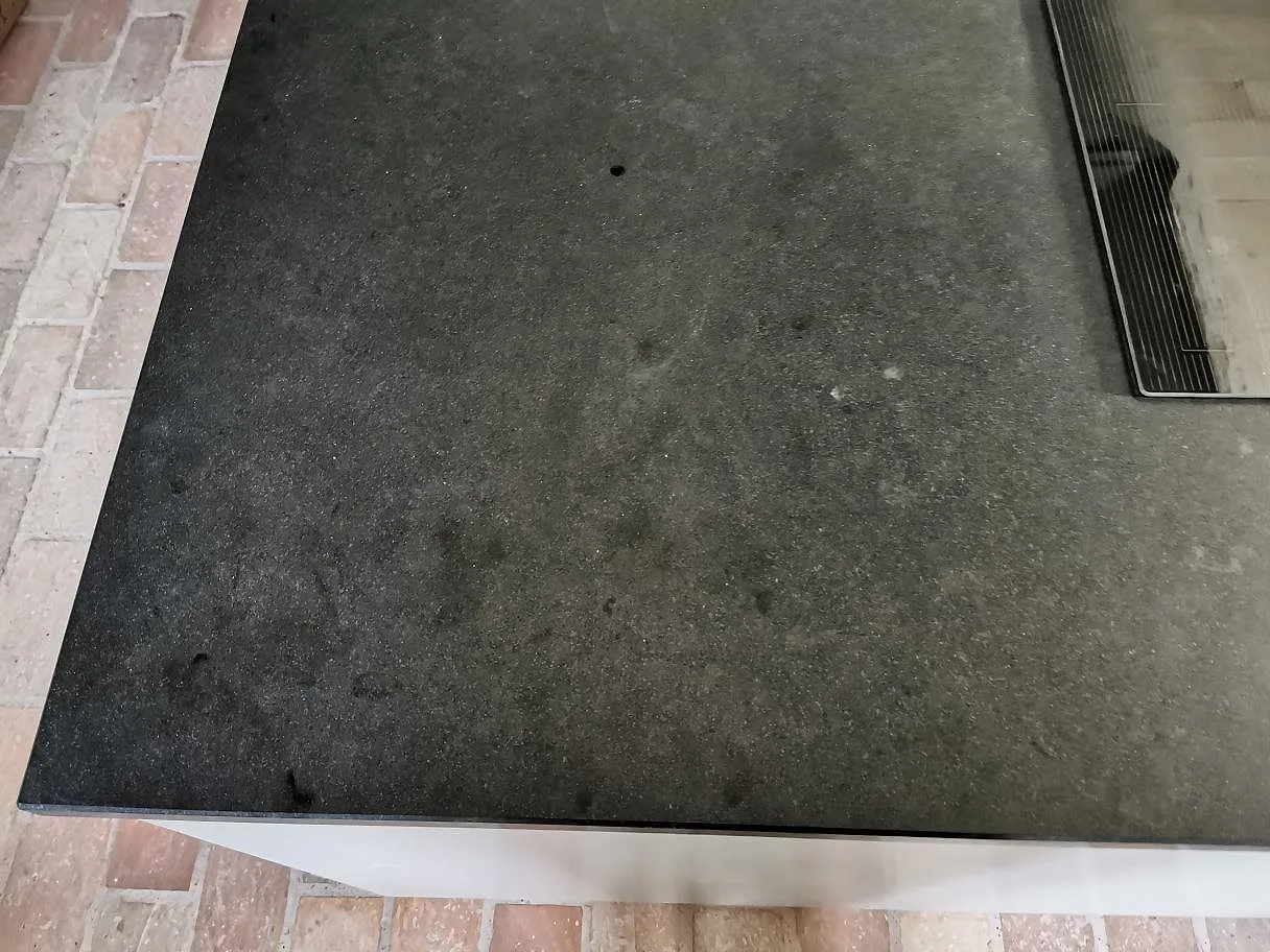 Køkkenbordplade i Nero Assoluto, Trelleborg – billede 7