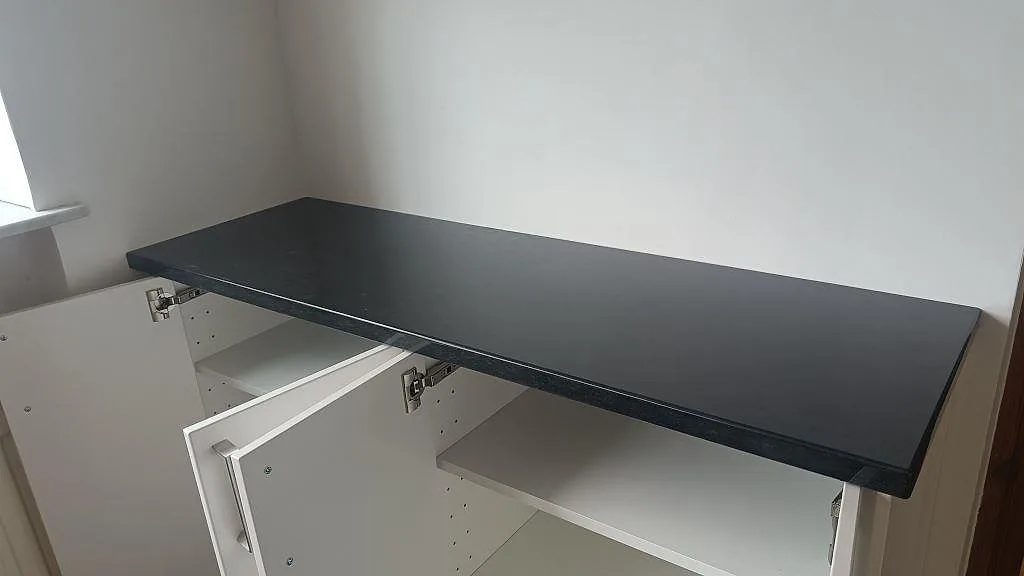 Køkkenbordplade i Nero Assoluto, Vellinge – billede 5