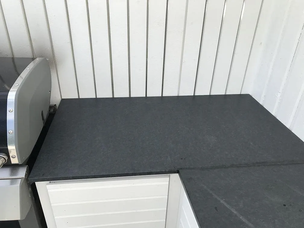 Køkkenbordplade i Nero Assoluto, Vellinge – billede 6