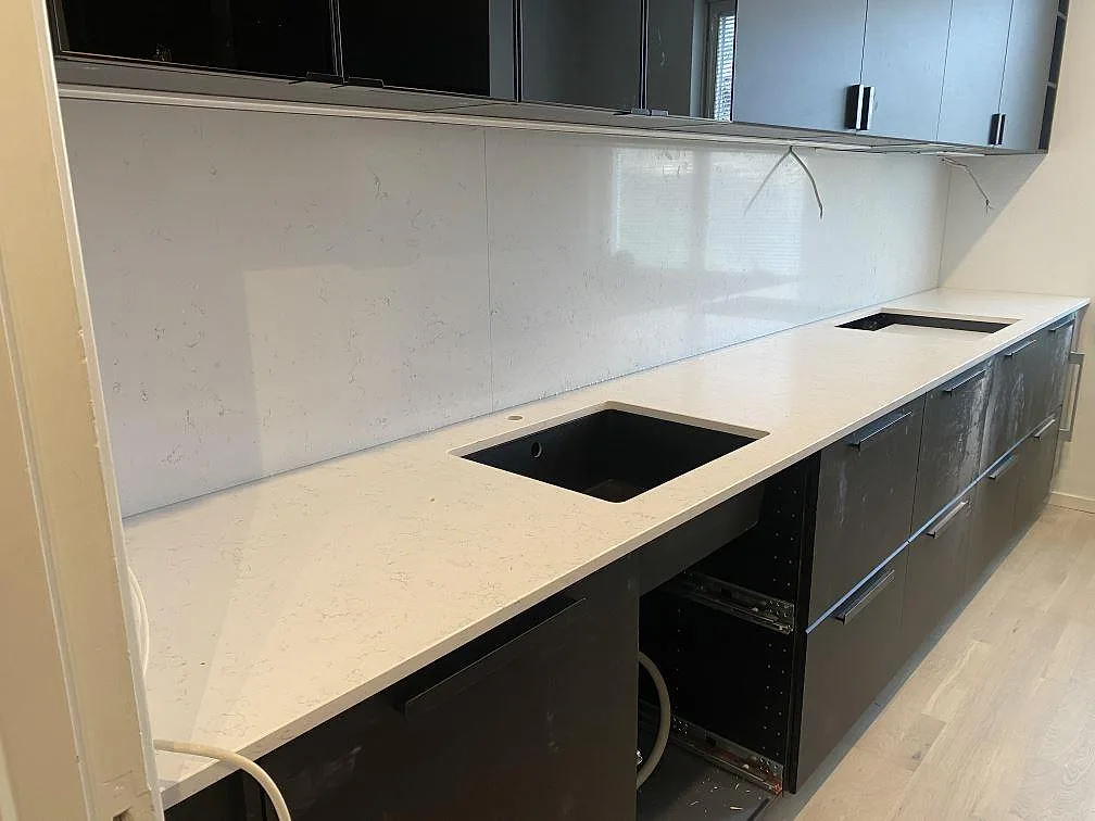 Køkkenbordplade i Noble Areti Bianco, Hägersten