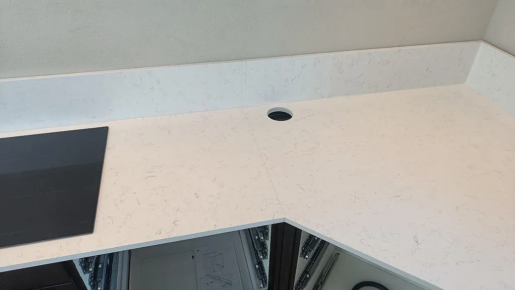 Køkkenbordplade i Noble Areti Bianco, Torslanda – billede 8